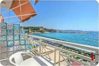 Molos * Лименария